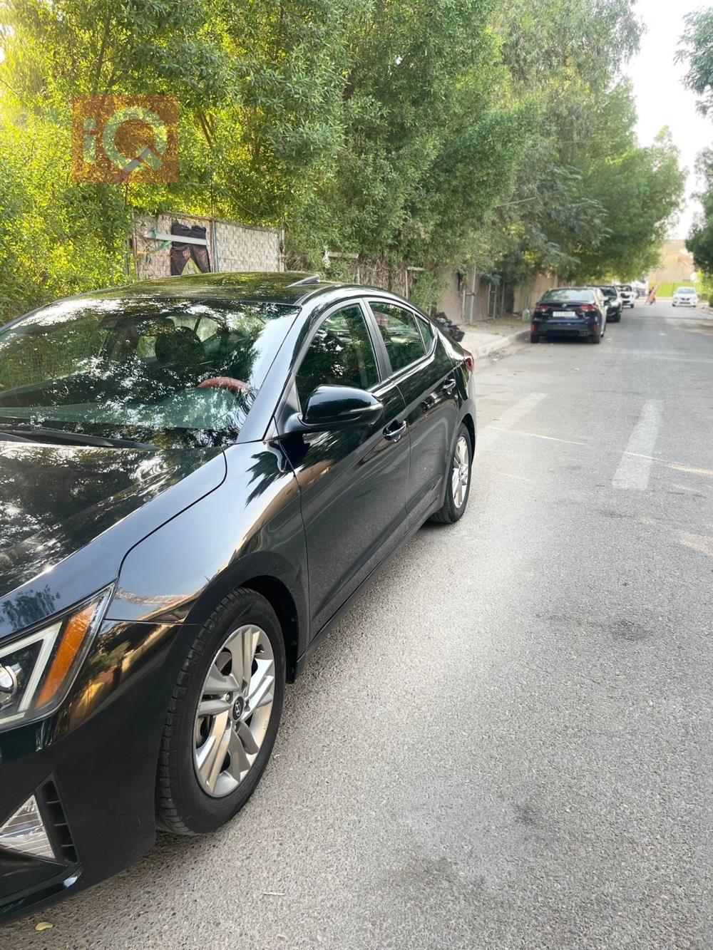 هیوندای ئەلەنترا